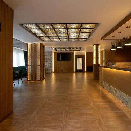 Hotel Berghaus Bucovina Câmpulung Moldovenesc Esterno foto