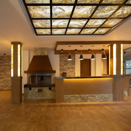 Hotel Berghaus Bucovina Câmpulung Moldovenesc Esterno foto