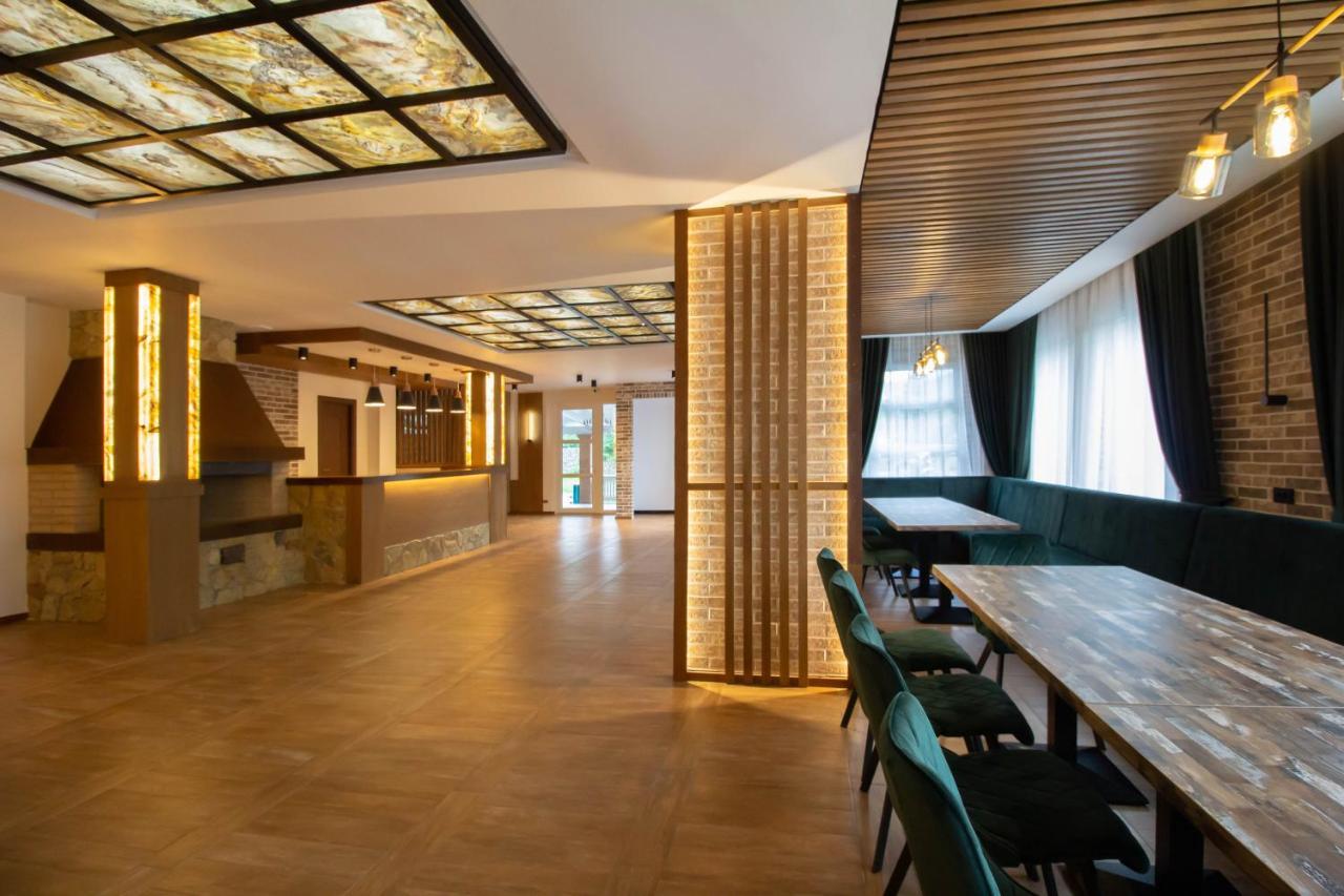 Hotel Berghaus Bucovina Câmpulung Moldovenesc Esterno foto